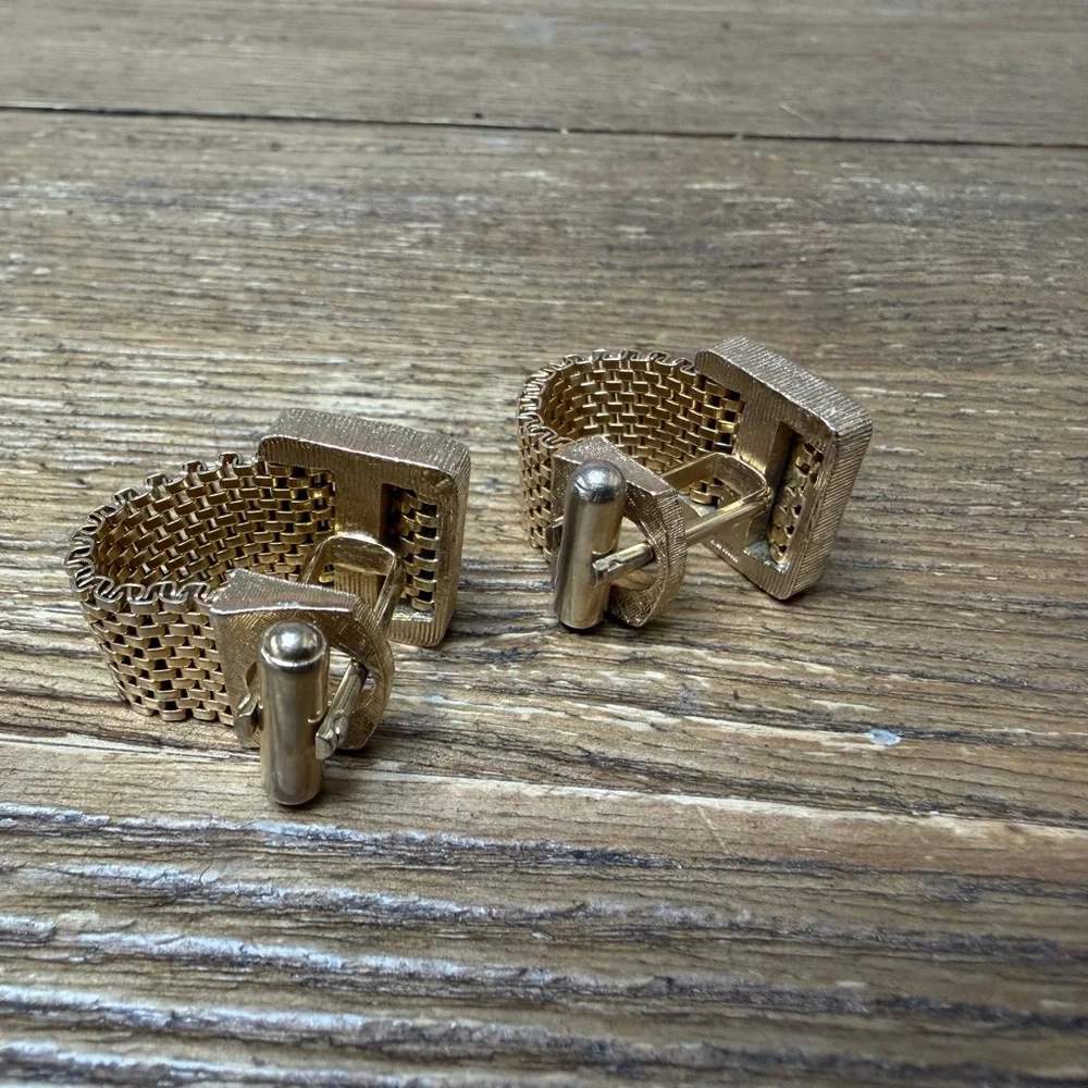 Vintage Swank Gold Mesh Rectangle Cufflinks